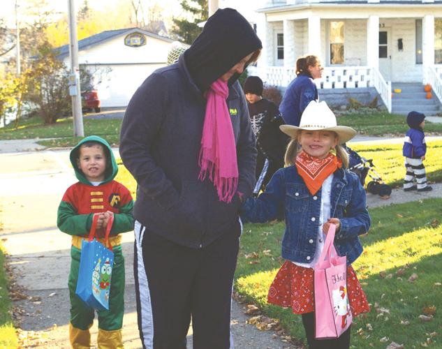 Beaver Dam Trick or Treat pic 1