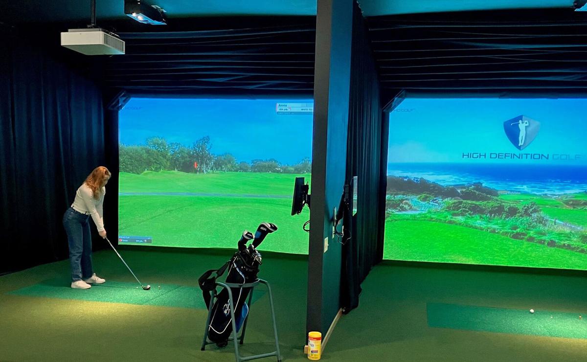 Fairfield Hills opens indoor golf simulators