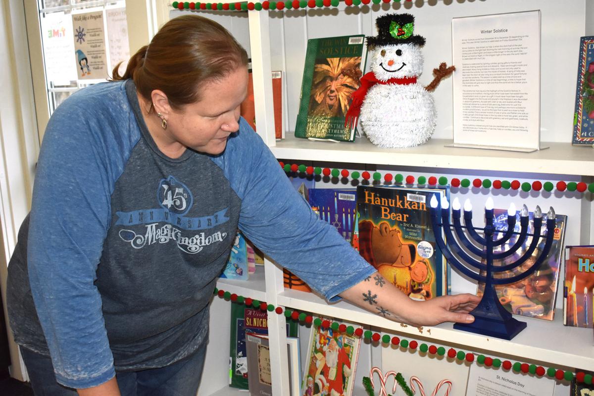Pardeeville Library Displays Menorahs Regional News Wiscnews Com