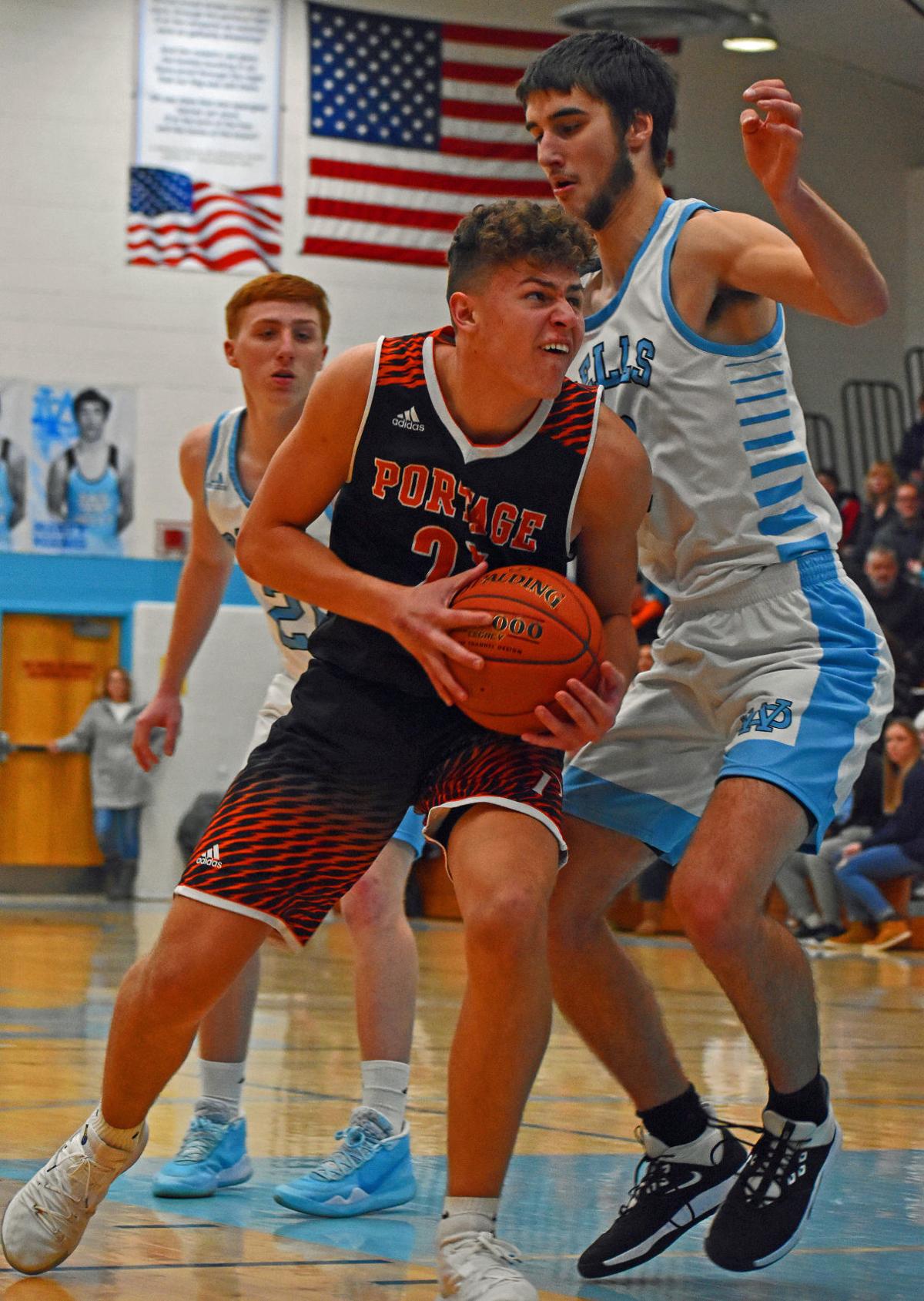 Prep Boys Basketball Wisconsin Dells Uses Defensive Pressure To