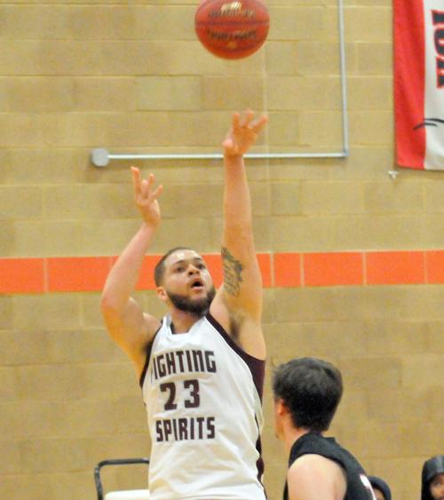 College Men S Basketball Uw Baraboo Tops Uw Richland Falls To Uw