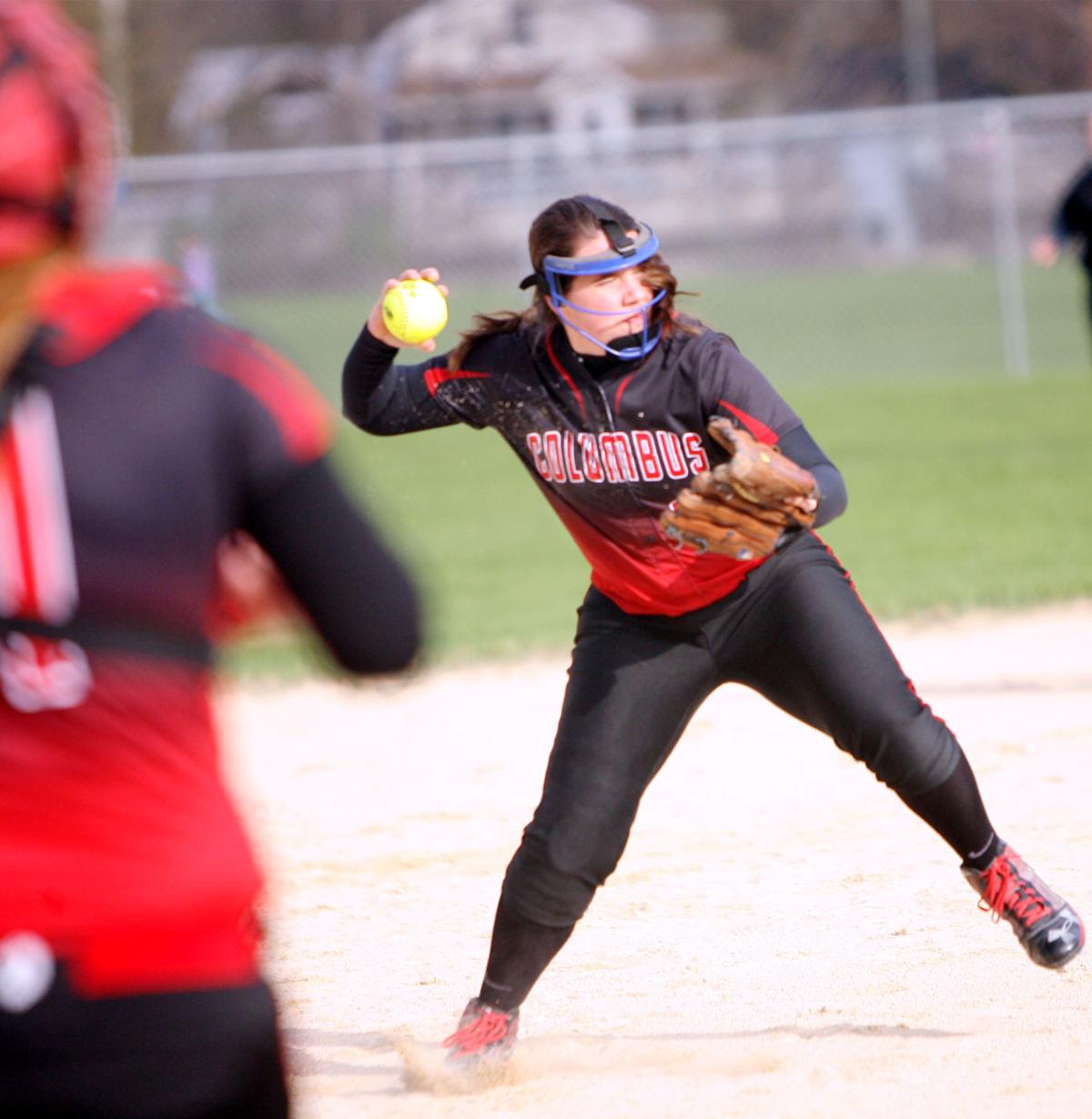 Prep Softball Columbus Scores On A Wild Pitch For Walk Off Win Over Poynette Softball Wiscnews Com