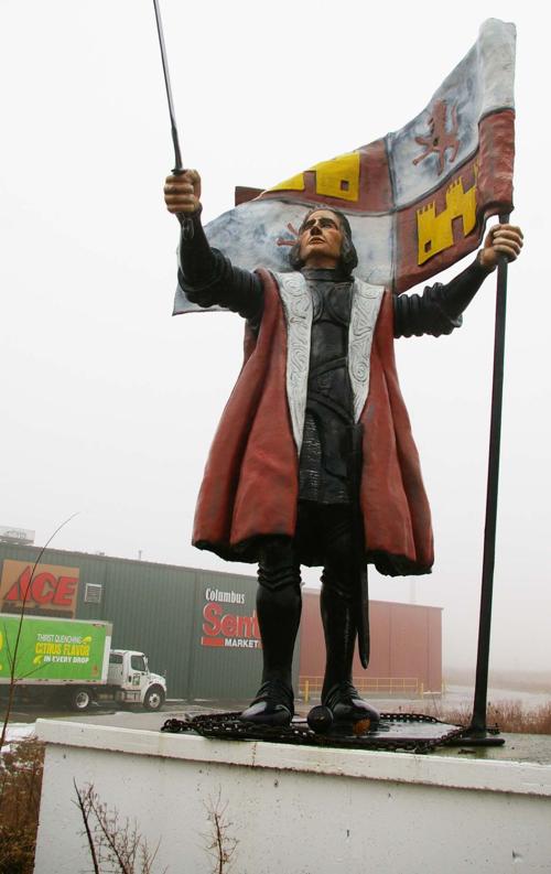 COLUMBUS STATUE (copy)
