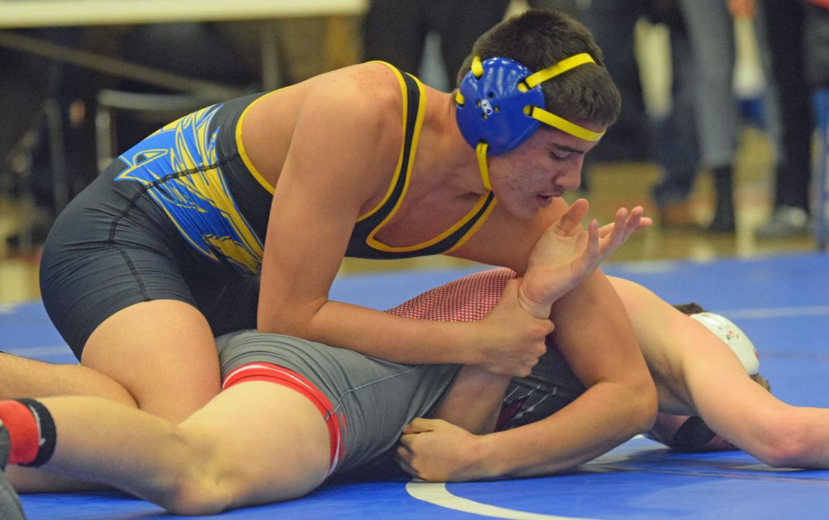 Prep Wrestling Mauston S Martinez Places Fourth At Sectionals To Narrowly Miss State Berth Wrestling Wiscnews Com