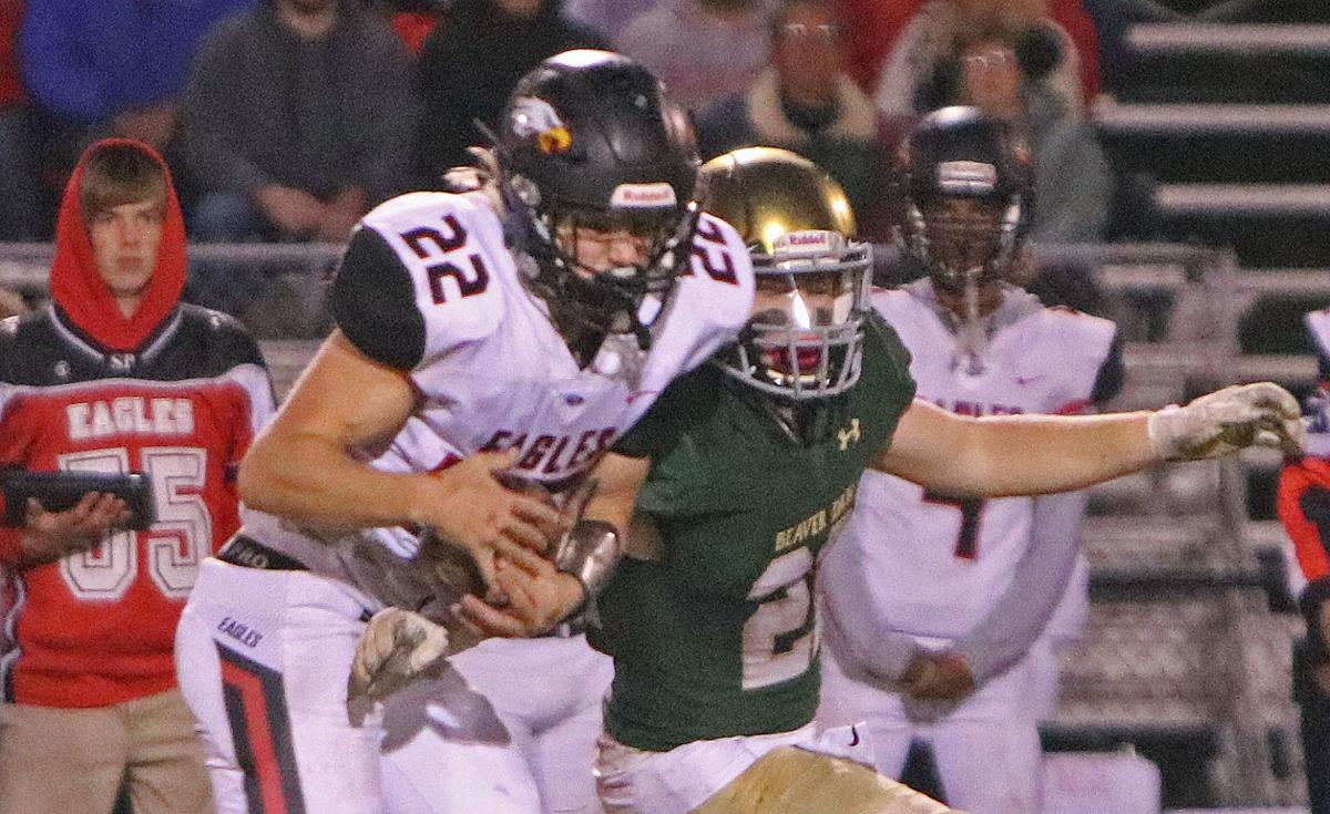 Football Big Plays Punishing Ground Game Boost Sauk Prairie To
