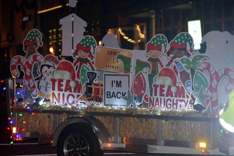 2021 Downtown Baraboo Christmas Lights Parade