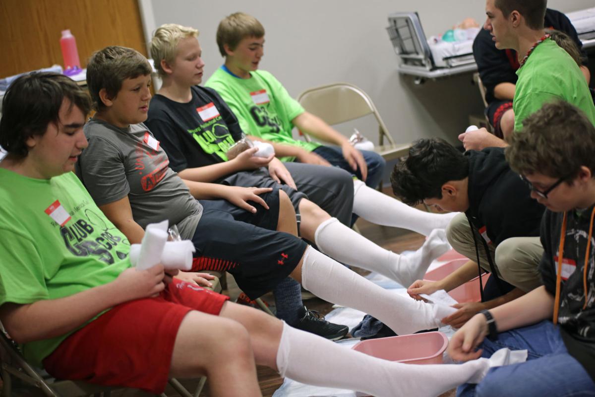 Hospital teaches kids about health care jobs