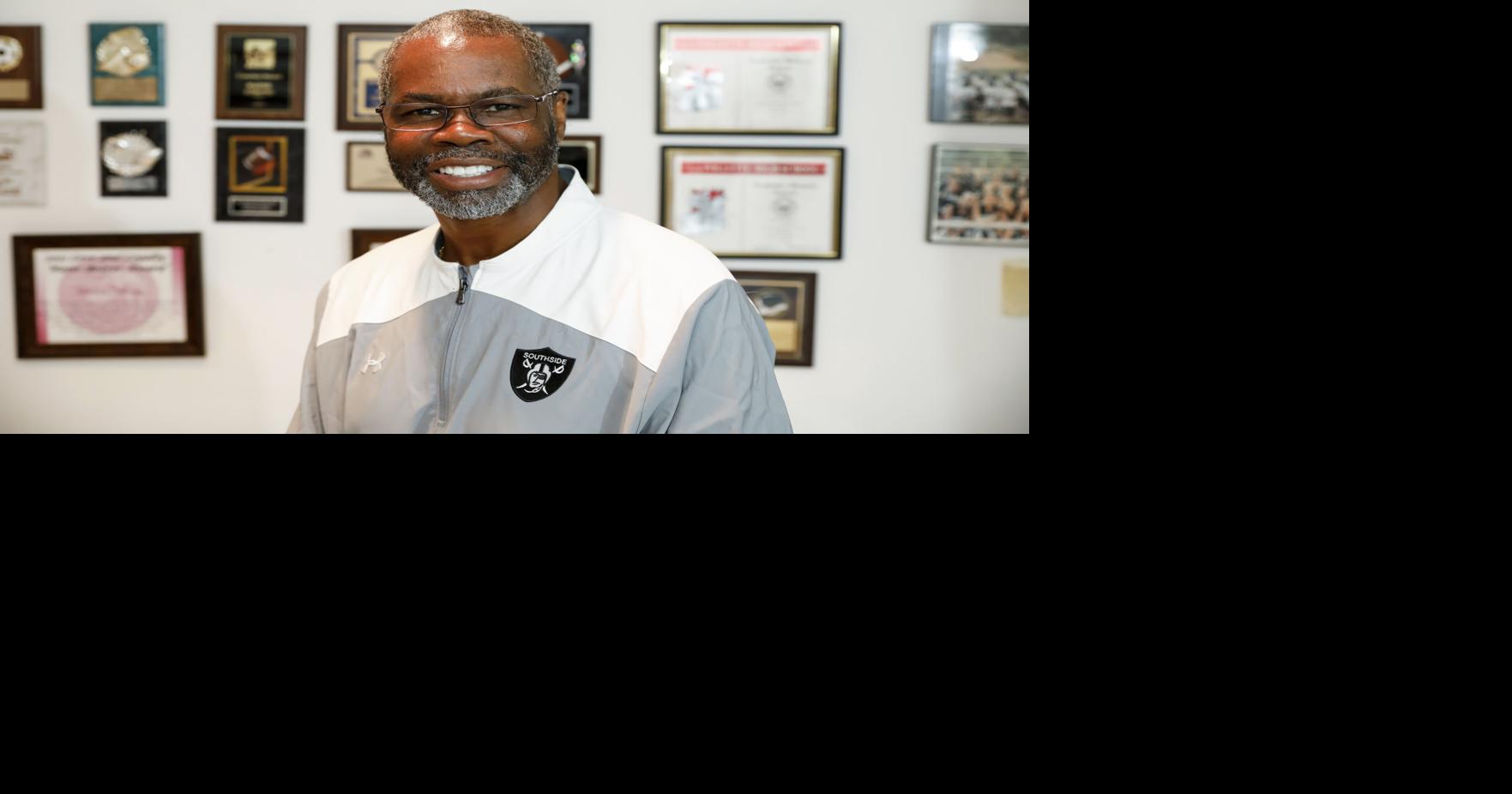 Retired police lieutenant, Southside Raiders co-director Wayne Strong dies