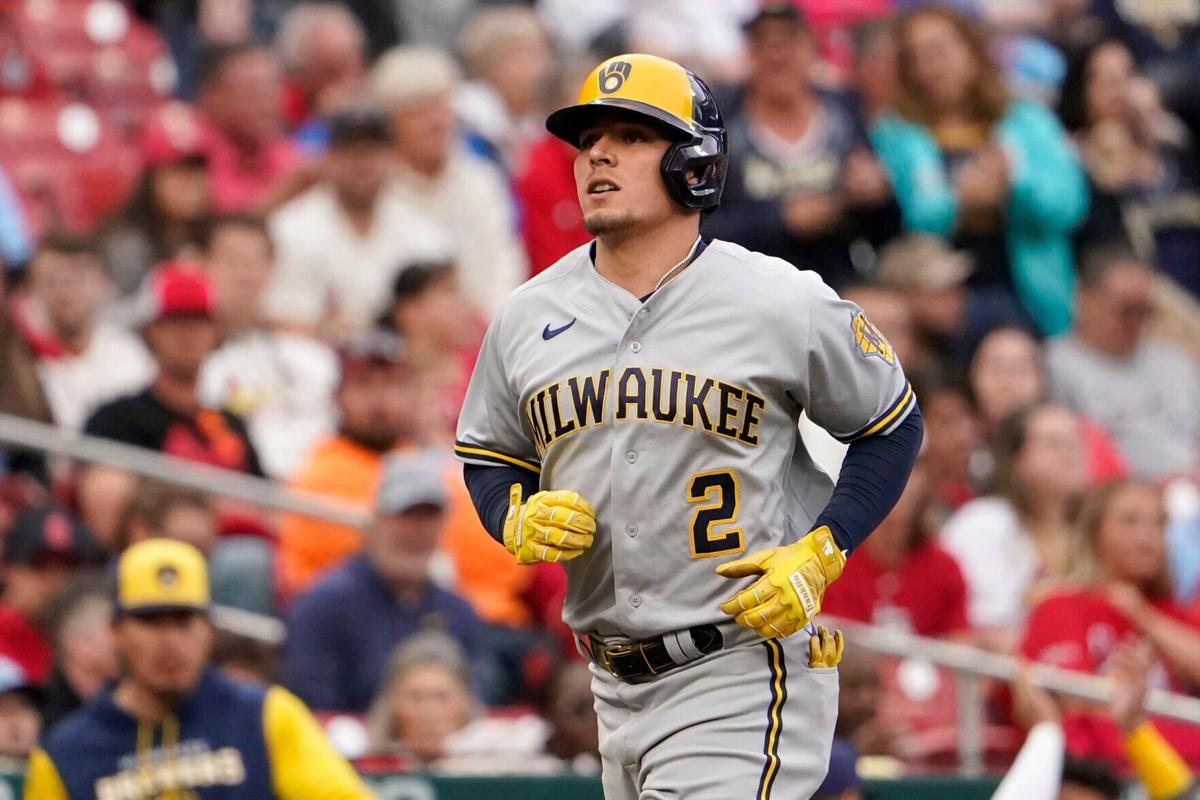 Josh Hader moves to 16-for-16 in save chances as Brewers win 3rd straight,  edging Cardinals 4-3
