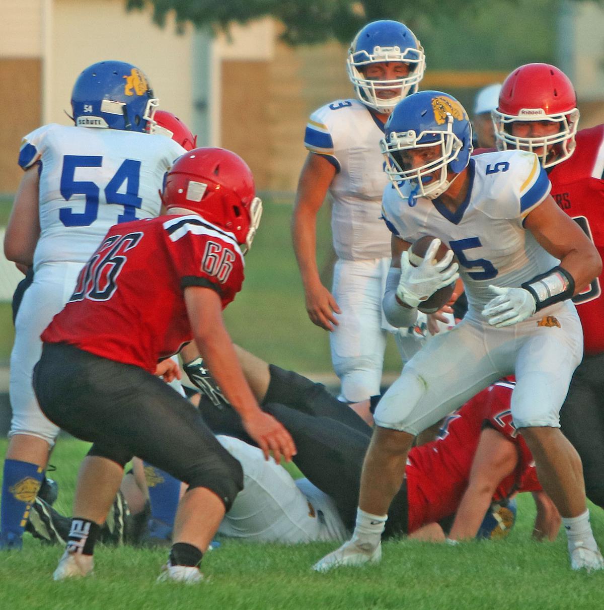 Photos from Friday's Week 1 football game between Pardeeville, Cambria