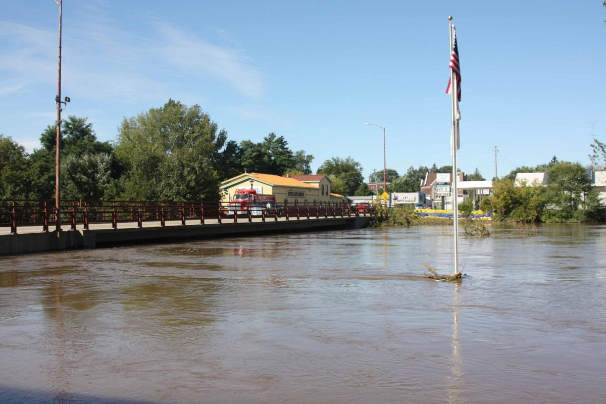 Reedsburg prepares for recovery as Baraboo River levels fall Regional