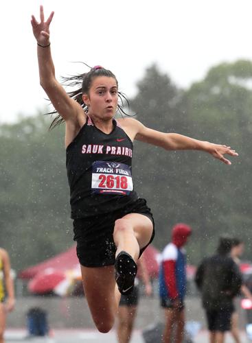 Arrowhead among top pole vault programs in Wisconsin track and field