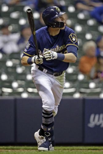 Mike Moustakas scores Christian Yelich in 10th, Brewers top