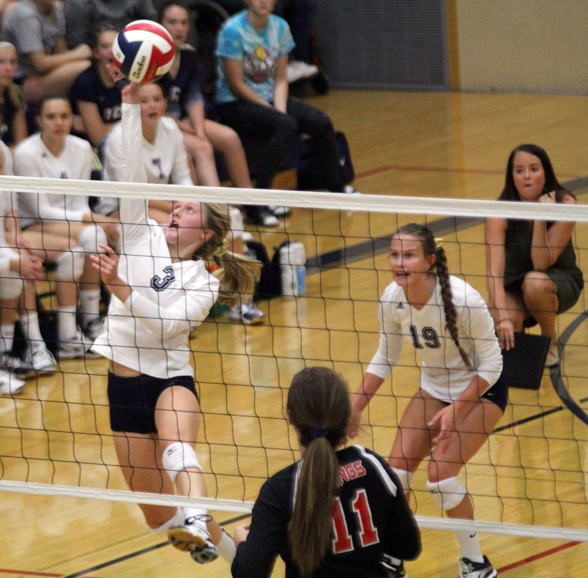 PREP GIRLS VOLLEYBALL: Baraboo plays big in sweep of Mount Horeb ...