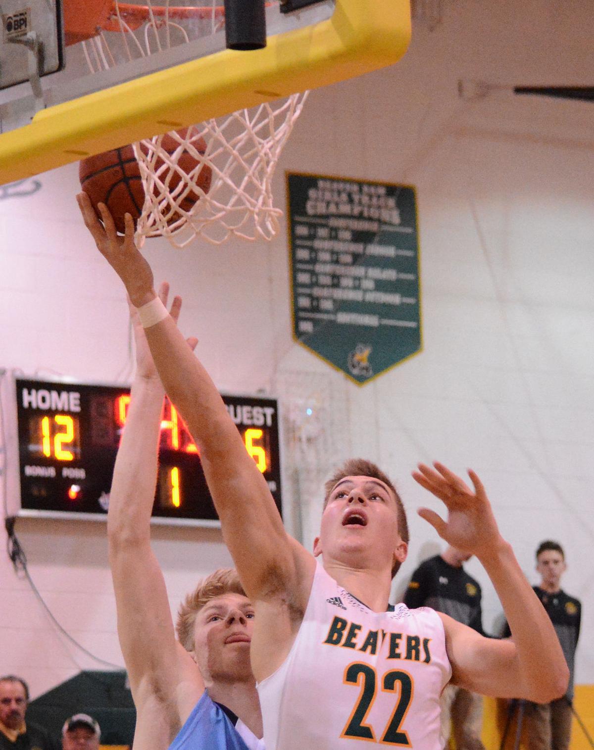 Boys Hoops Bd Holds Off Hard Charging Nicolet To Win D2 Regional