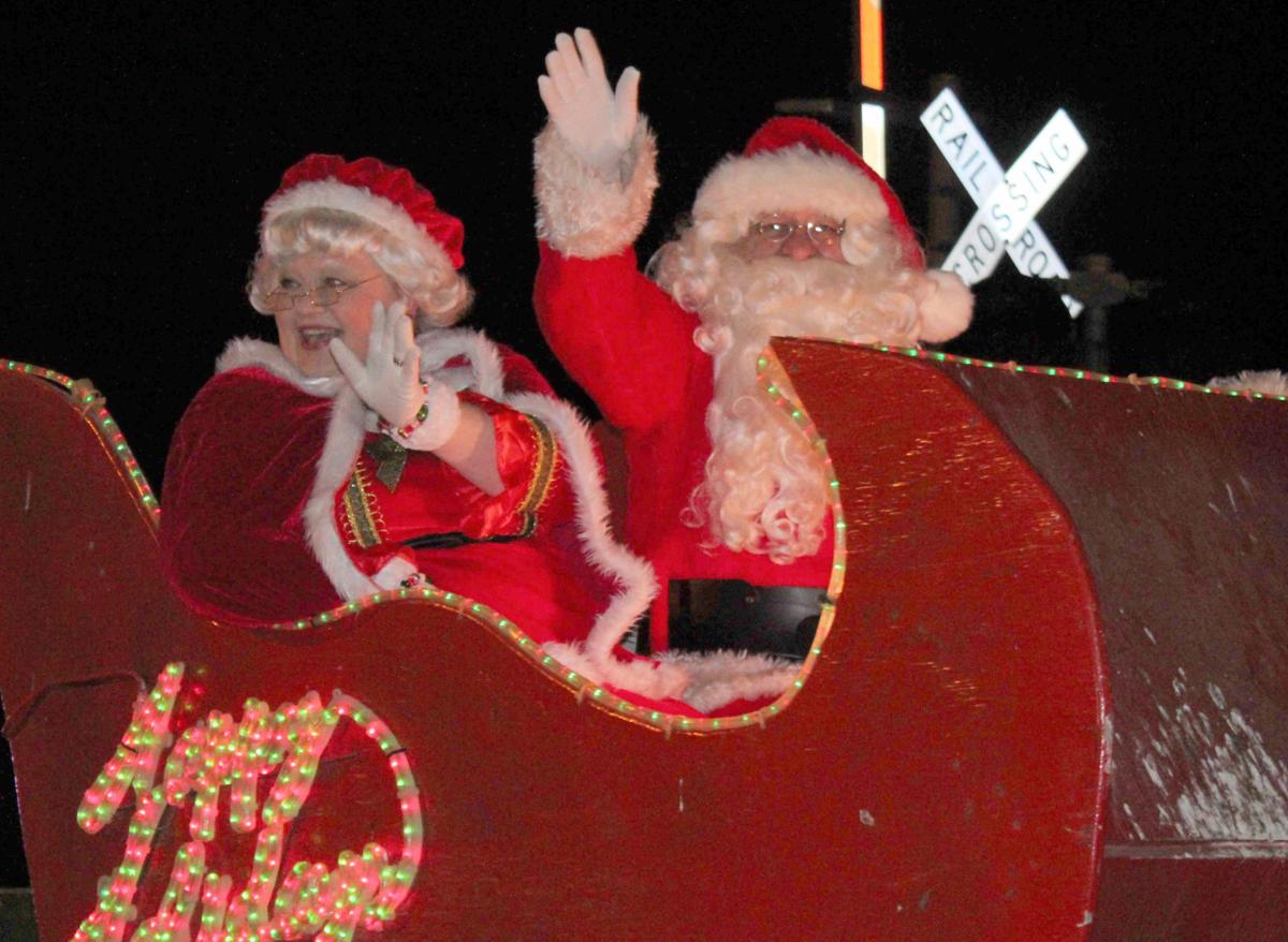 Santa and Mrs. Claus at 2019 Mauston Holiday Parade