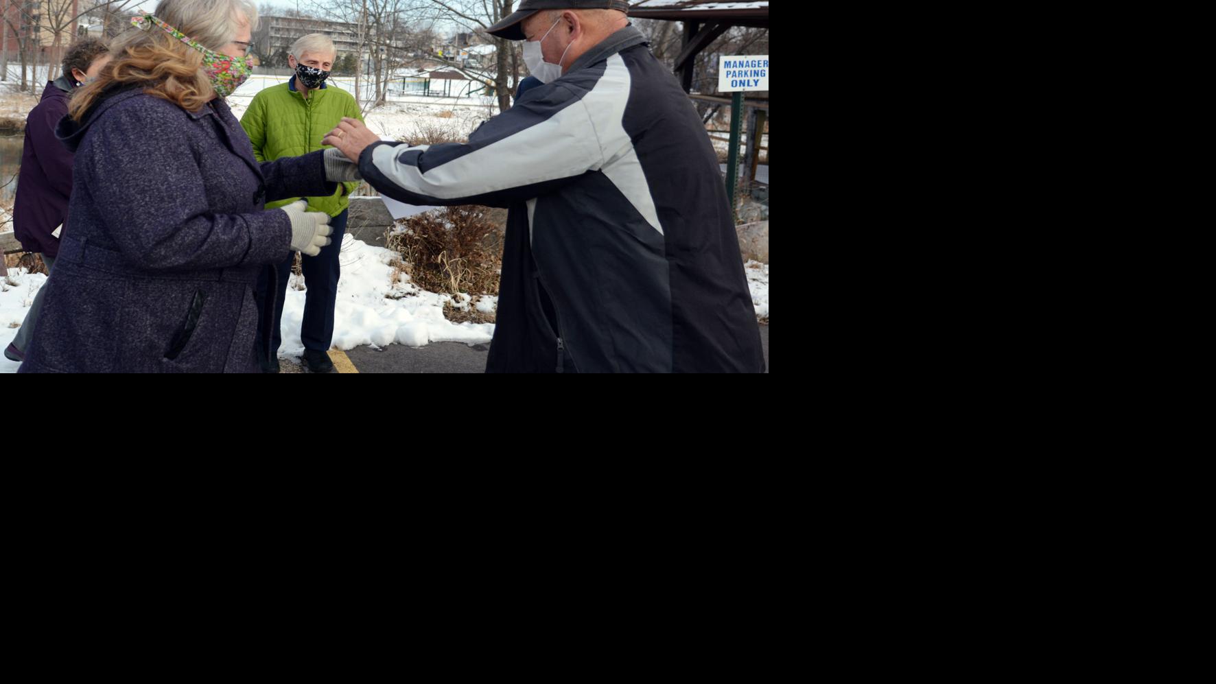 Van Wie Donations To Benefit Baraboo Area Residents Impacted By Pandemic Regional News Wiscnews Com