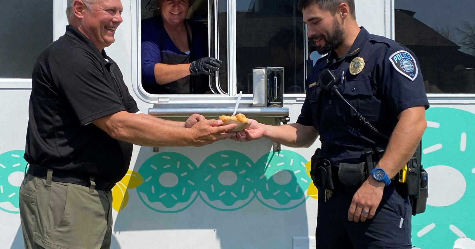 Fall River Police Chive Brent Van Gysel retires - Vimarsana News