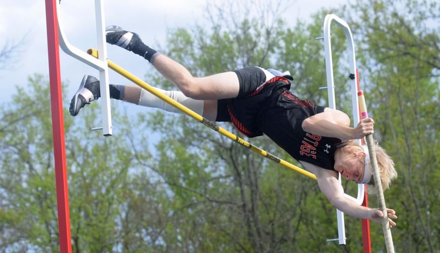 Ohio track and field: New Richmond pole vaulters reaching elite status