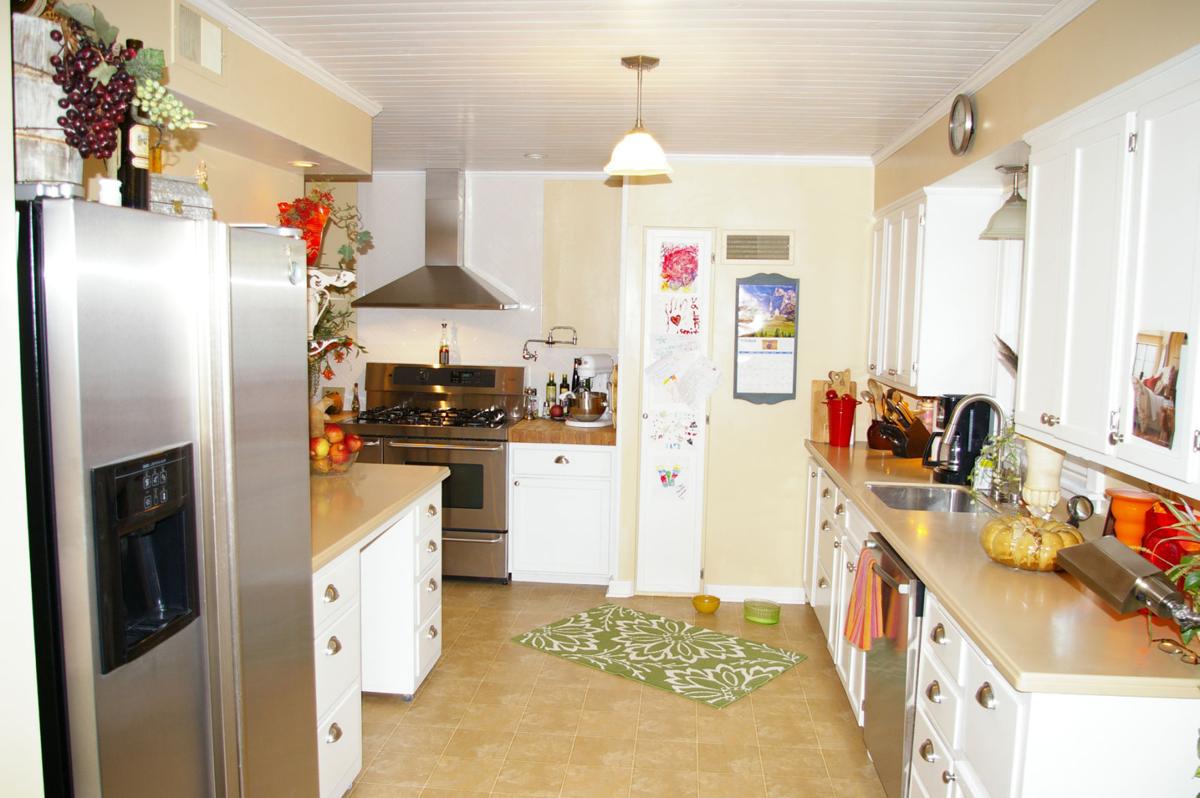Open Doors Transformed Garage A Welcoming Spot In Beaver Dam Regional News Wiscnews Com