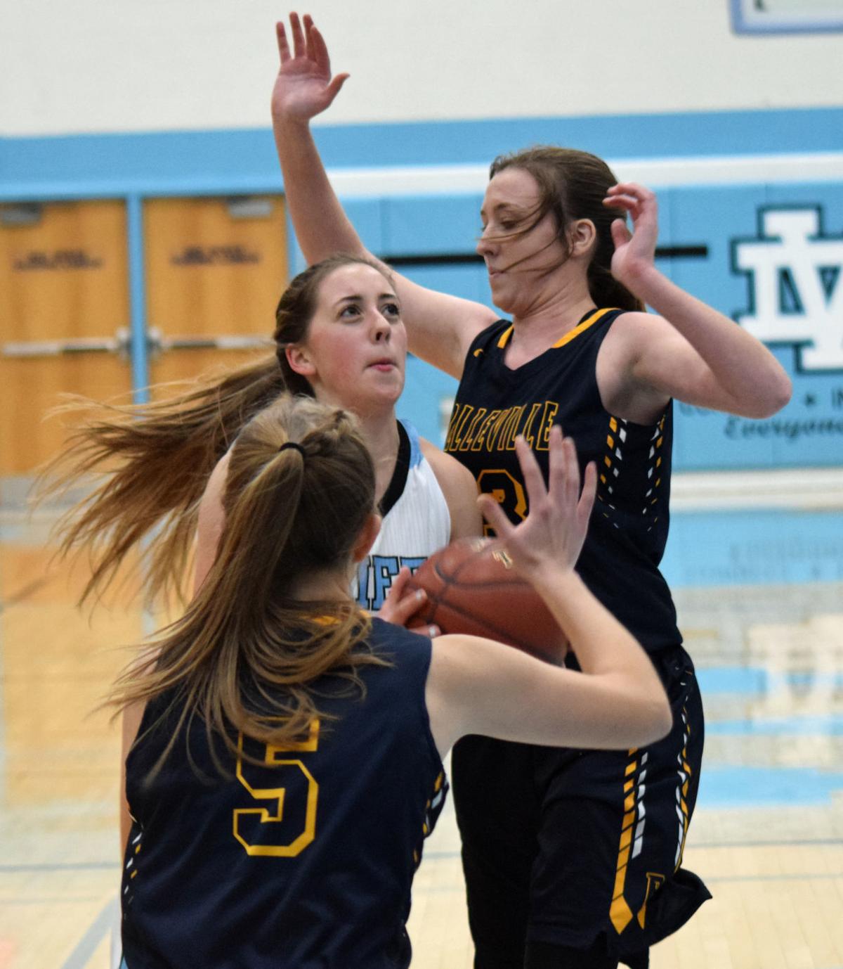 Prep Girls Basketball Wisconsin Dells Rides Defense Dominant