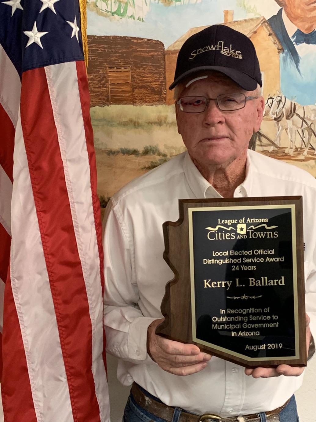 Snowflake's vice mayor recognized for service Latest News