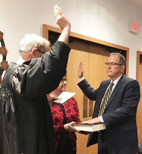 Judge Williams offers tearful farewell to Navajo County Latest News
