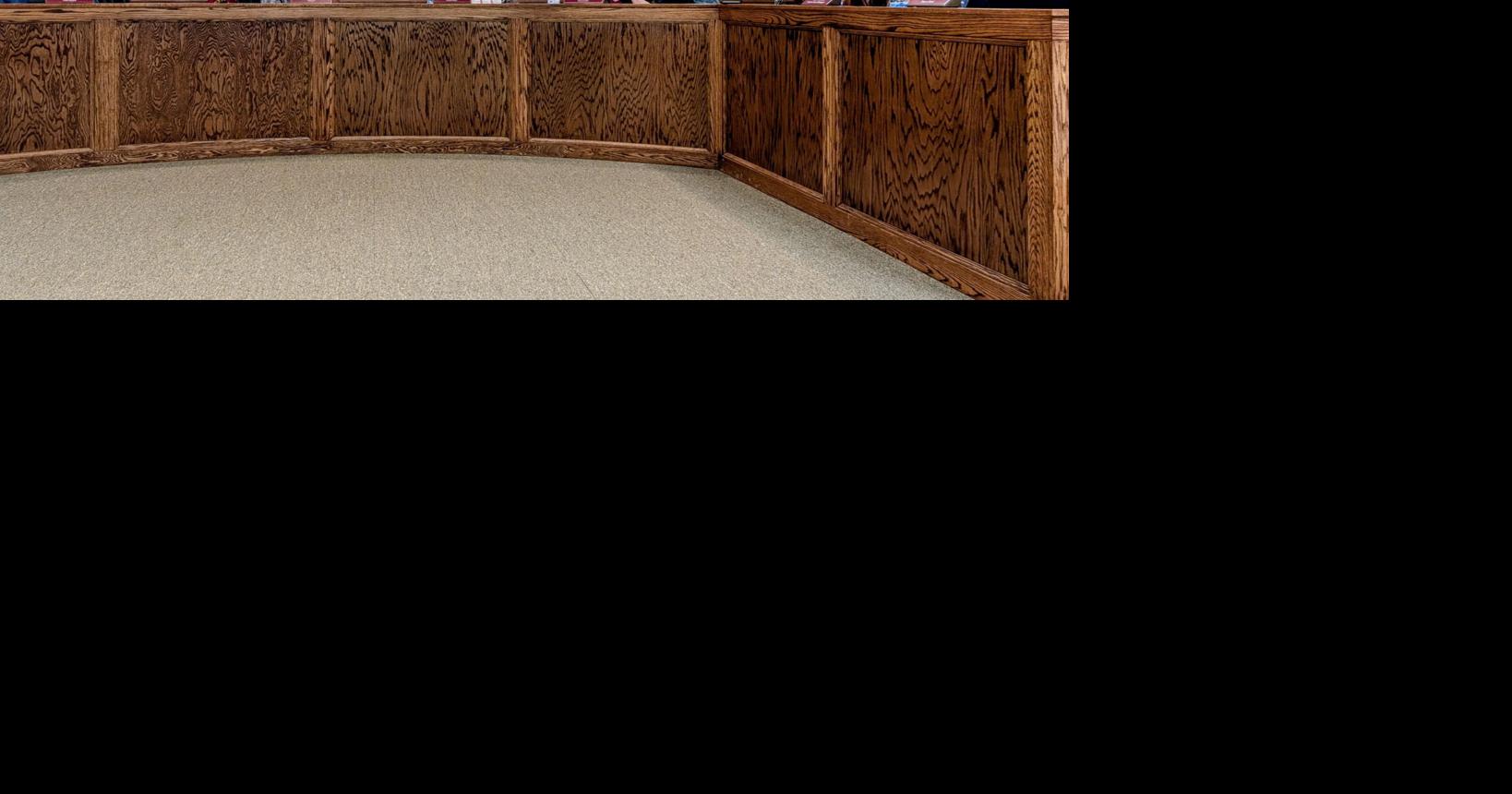 Springerville council reverses course on interim town manager contract ...