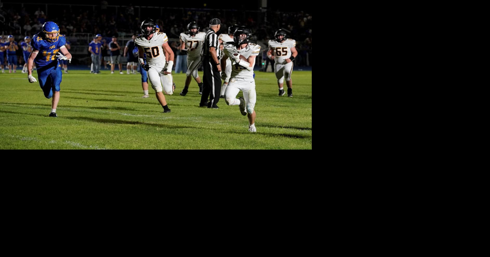 Round Valley rolls over Pima 36-0 in football | Sports | wmicentral.com