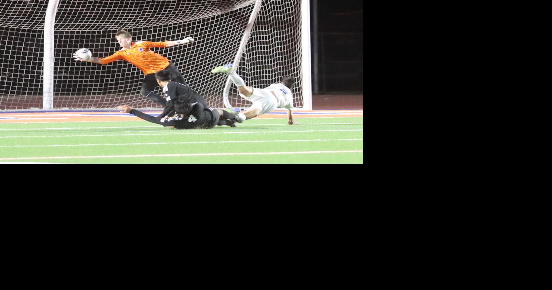 Snowflake falls in state boys soccer final shootout | Sports ...