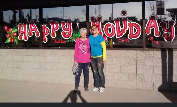 Painting holiday windows | Latest News | wmicentral.com