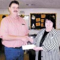 Springerville Tep TEP helps stock Senior Center pantry shelves | Springerville/Eagar ...