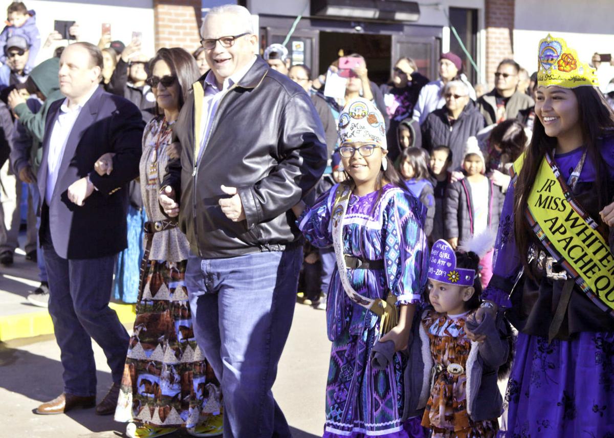 WMAT leaders honor Basha family at grand reopening of Whiteriver store