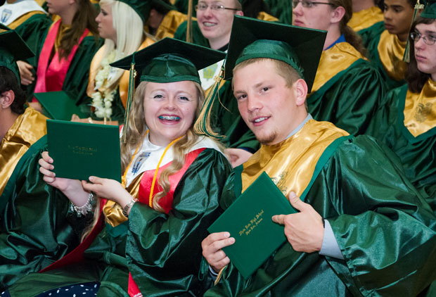 Show Low Graduation 2012 | Latest News | wmicentral.com