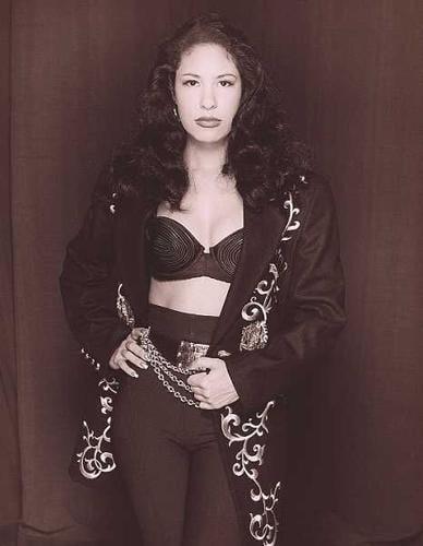 Selena tribute competition new to Fiesta Mexicana | News |  