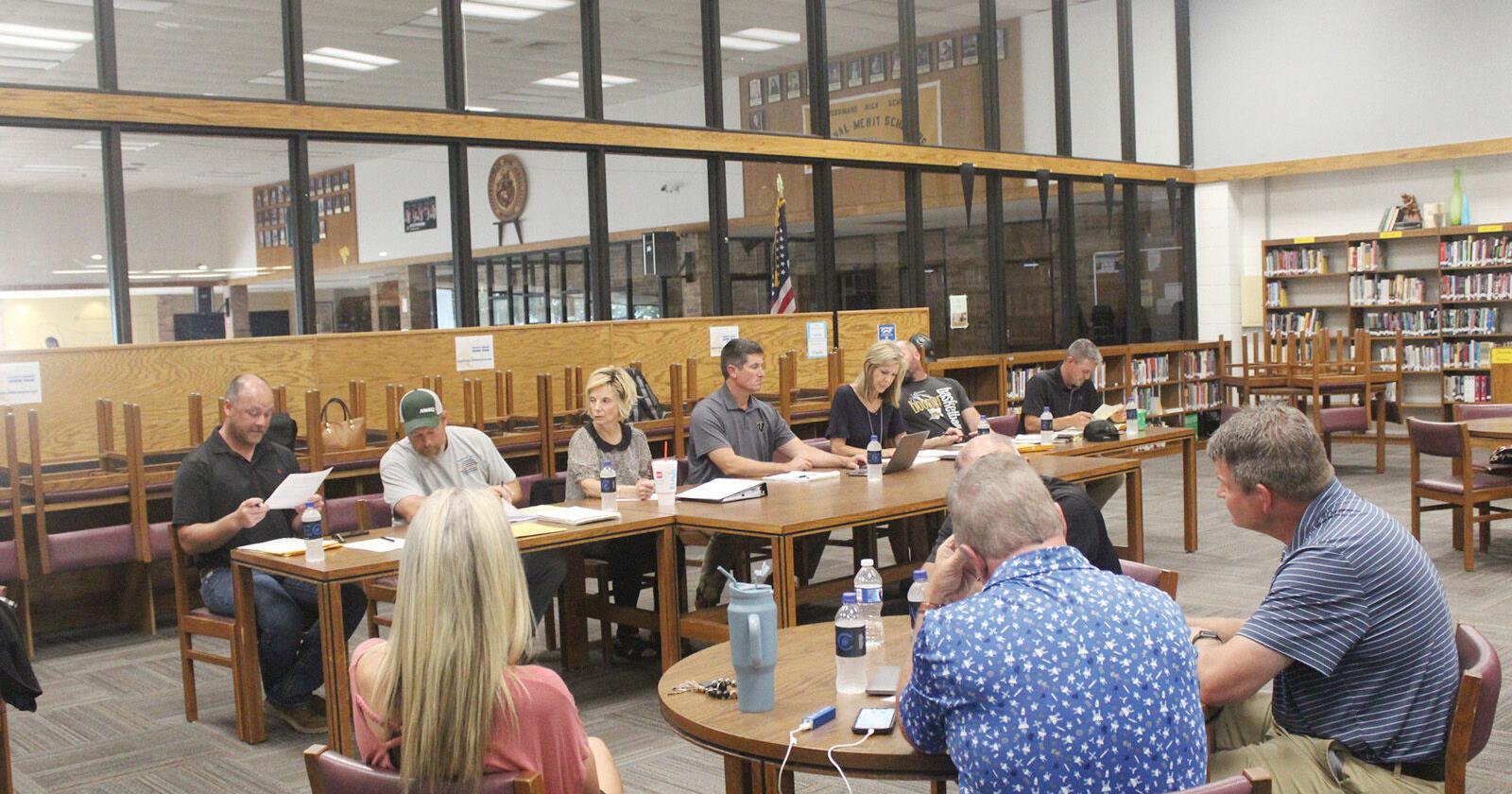 School board selects leaders, approves items - Vimarsana News