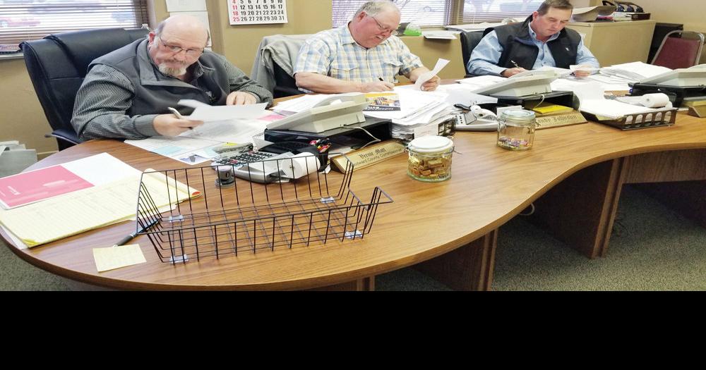 County remains under governor's burn ban News