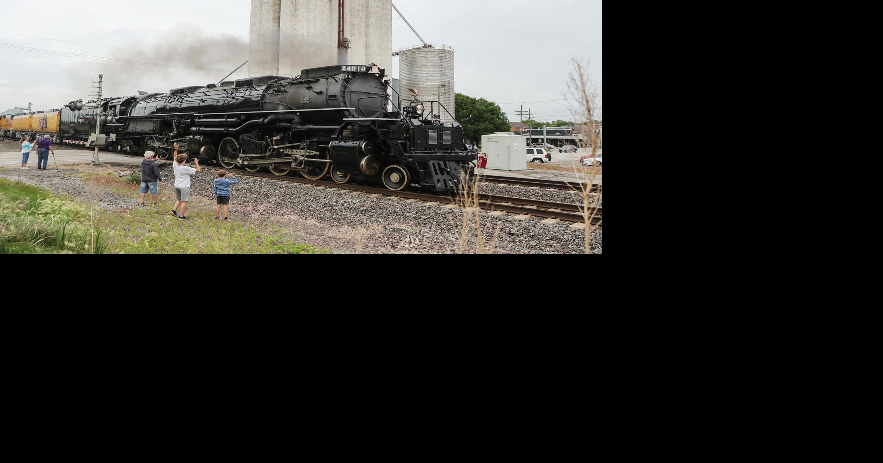 Historic train travels through Nebraska