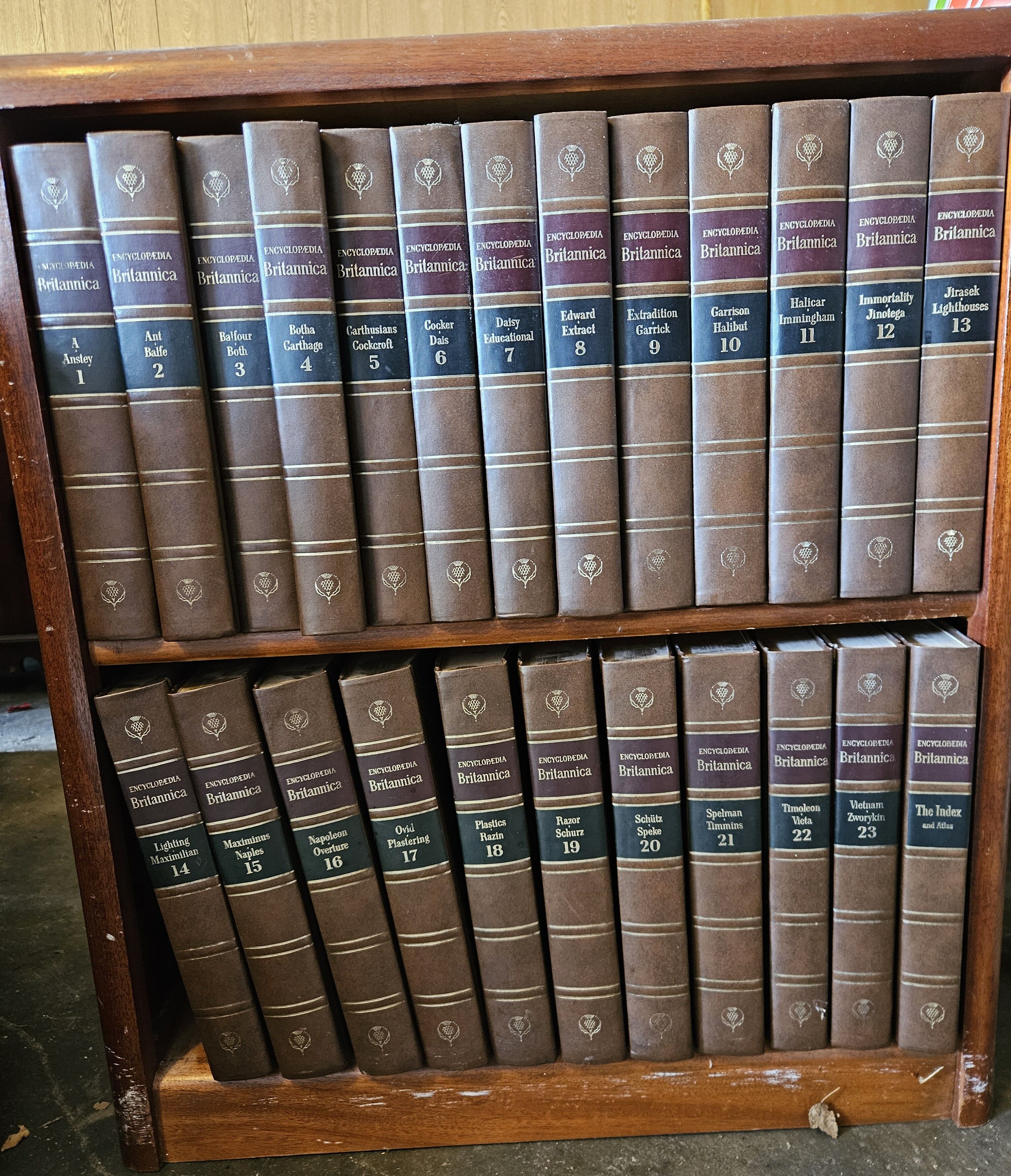 Encyclopaedia Britannica 全23巻+ index Complete 1973 Encyclopedia Britannica Set 23 Vol w Index and Atlas