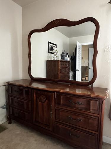 Bedroom Dresser with Mirror Hardwood Dark Brown | Furniture & Furnishings | wvnews.com Bedroom Dresser with Mirror Hardwood Dark Brown | Furniture & Furnishings | wvnews.com
