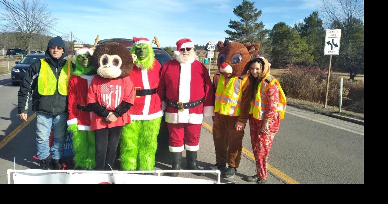Toys for Happiness volunteers