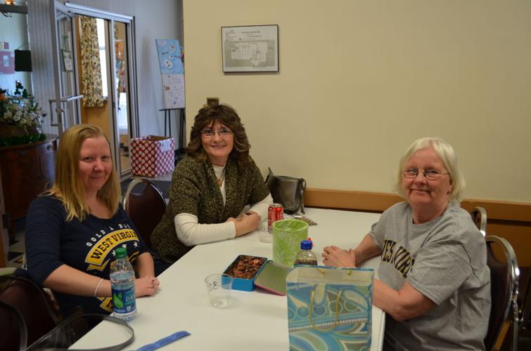 Penny auction raises funds for Bridgeport Juniors civic projects, is ...