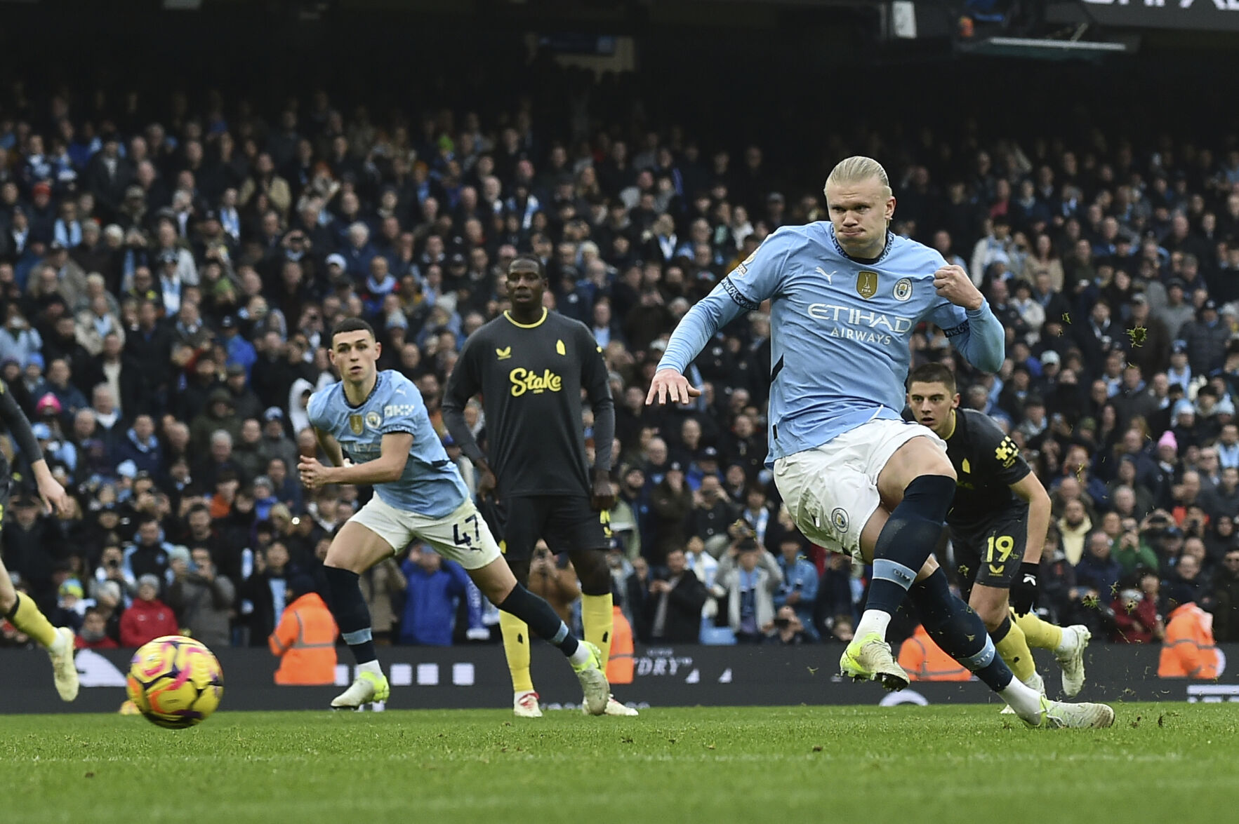 Erling Haaland Misses Penalty And Man City Drops More Points After 1-1 ...