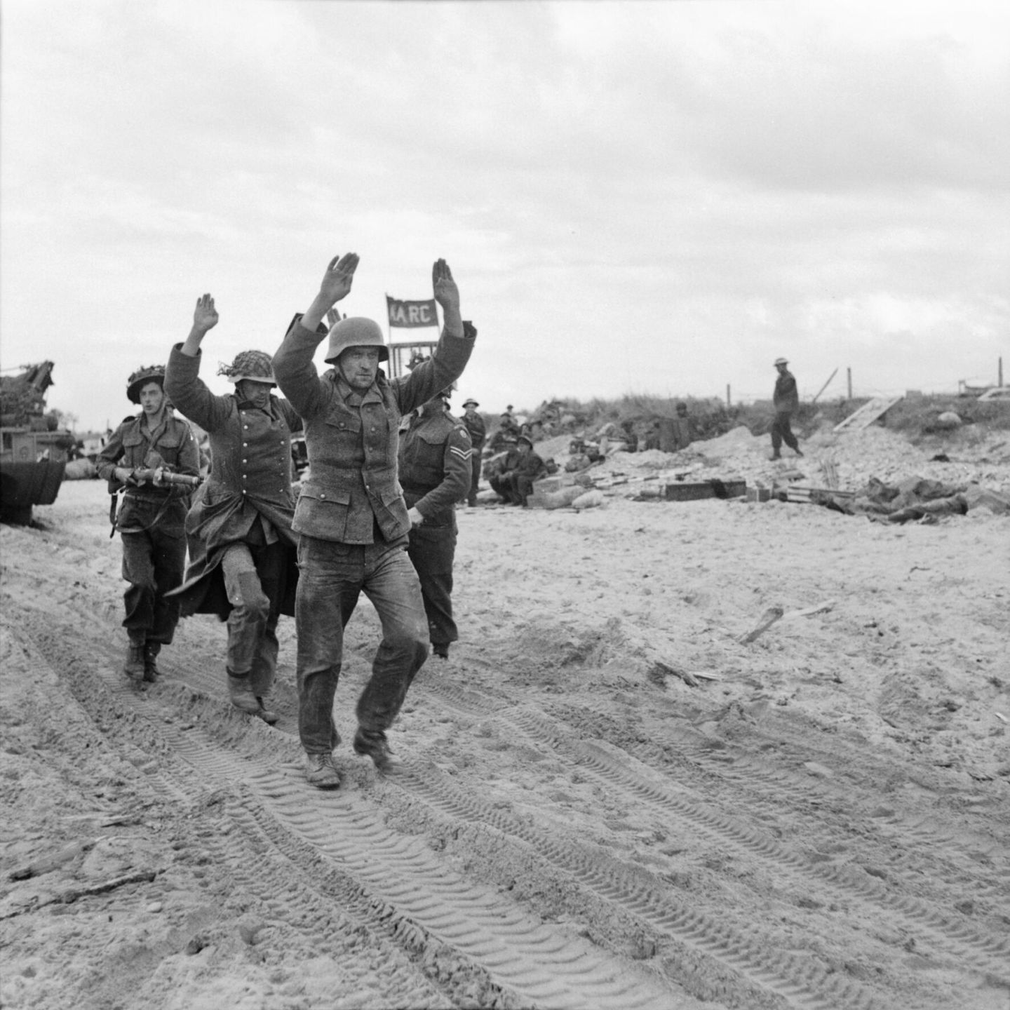 Service And Sacrifice Remembered On 75th Anniversary Of D-Day Invasion ...