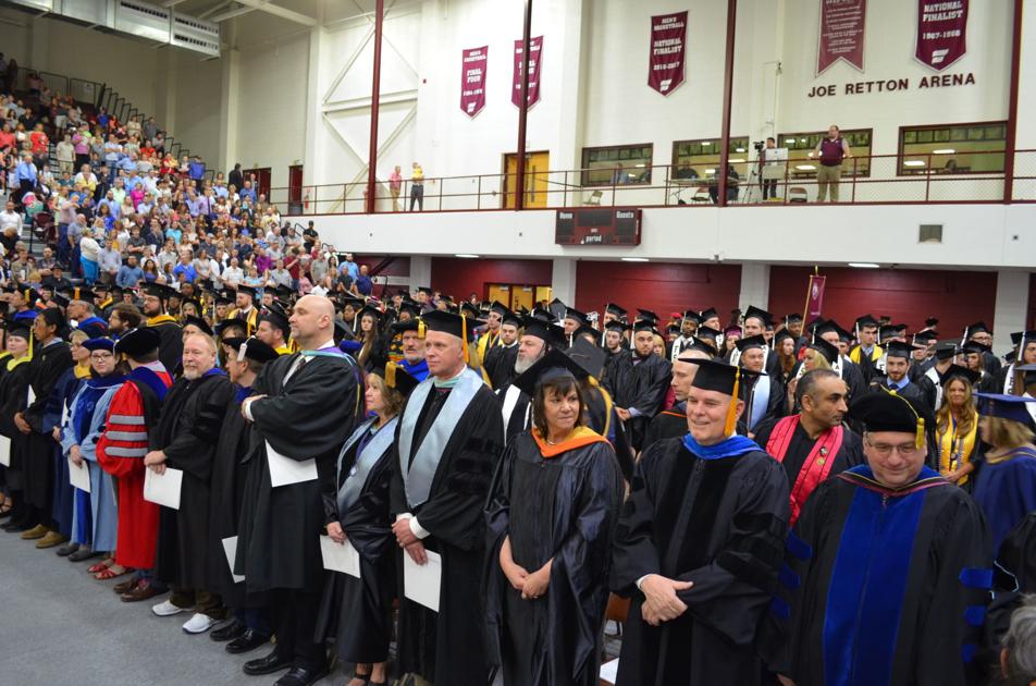 Fairmont State graduates start life's next chapter News