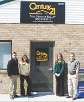 Century 21 Full Service Realty offers franchise benefits, hometown agents
