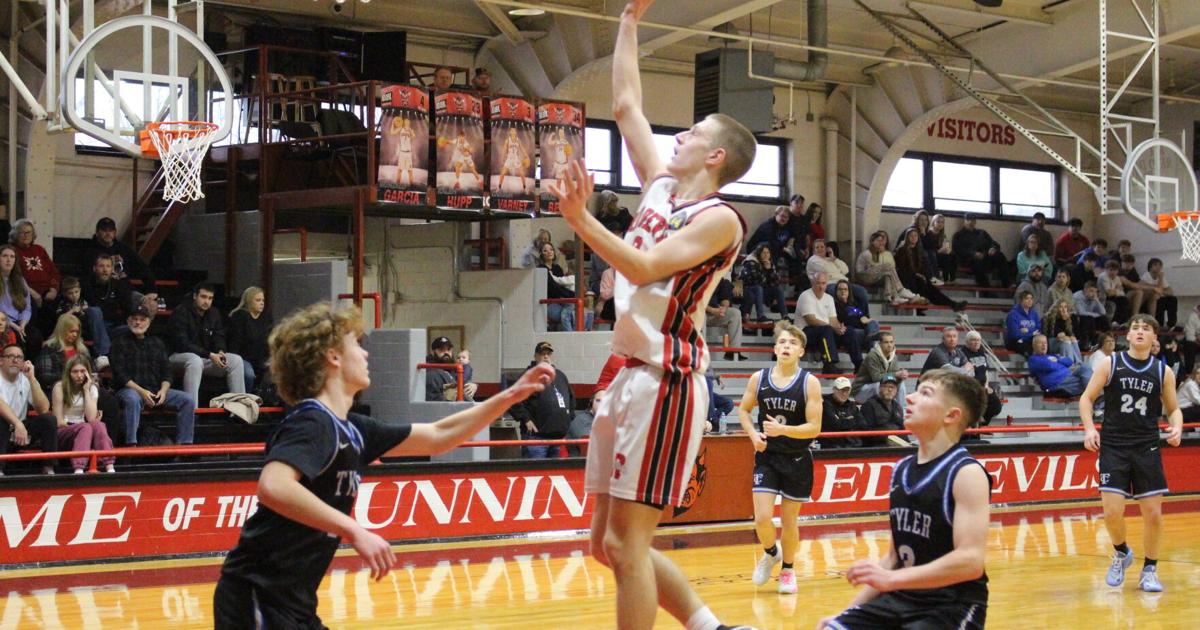 Tyler Ripley Tyler Consolidated edges Ravenswood in narrow 66-63 loss | Jackson Star ...