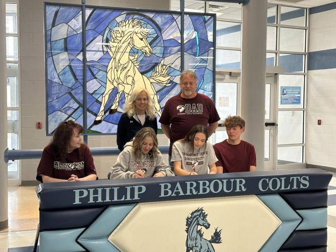 Arrington and Braylyn Sparks signing day