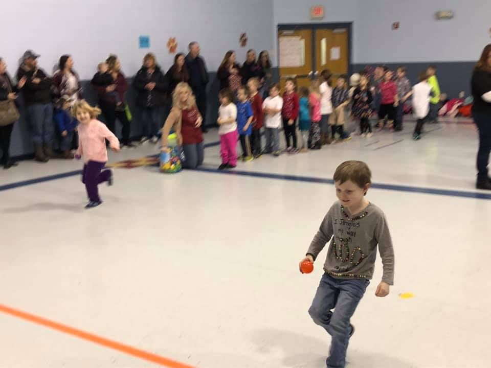 Peterson Central Elementary kindergarteners recognize 100th day of ...