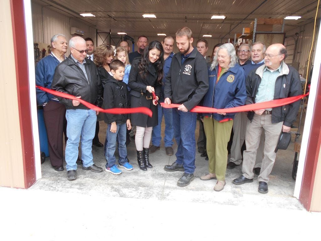 iM Motors cuts ribbon on new location in Fort Ashby Park News for